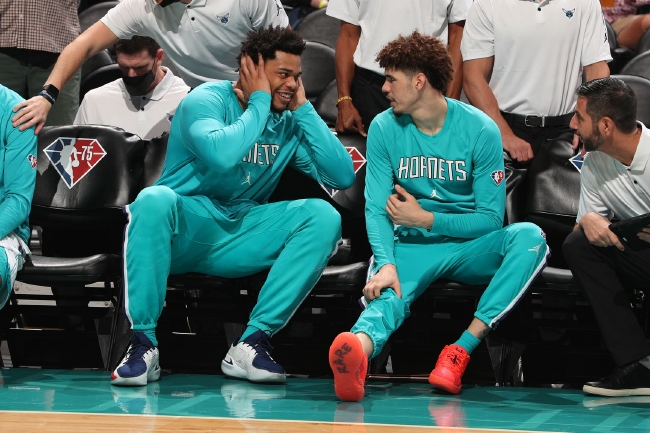 传给弱侧切 传给弱侧切